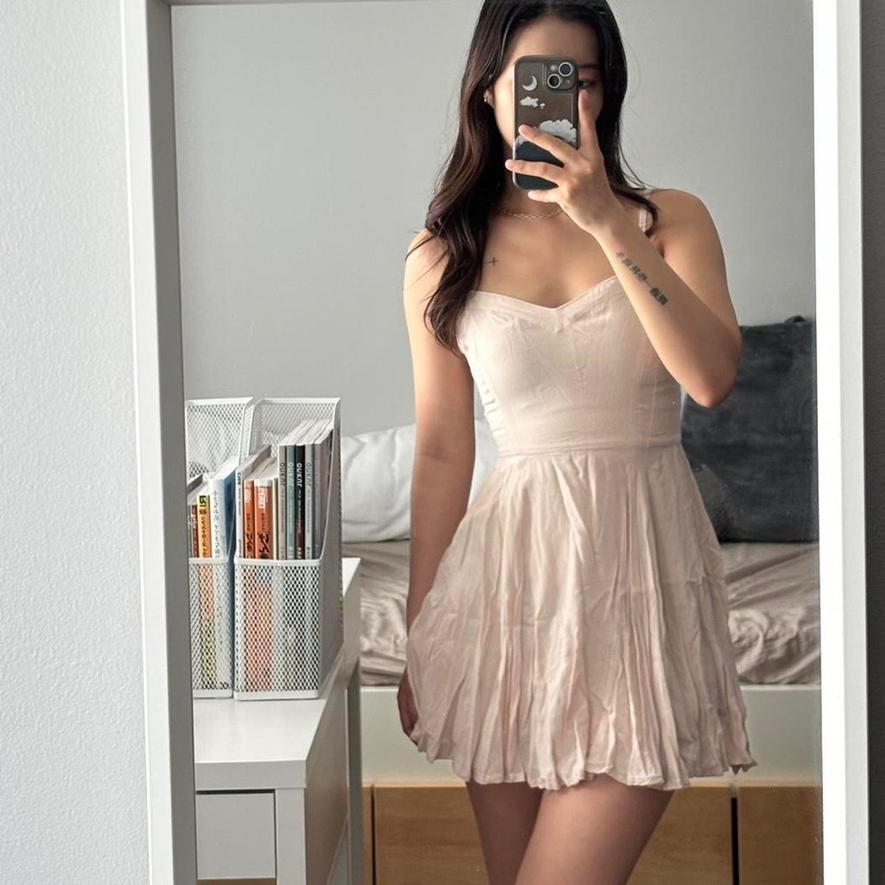 ◾️Aritzia Talula Linpinski Skater Dress - Picture 3 of 10